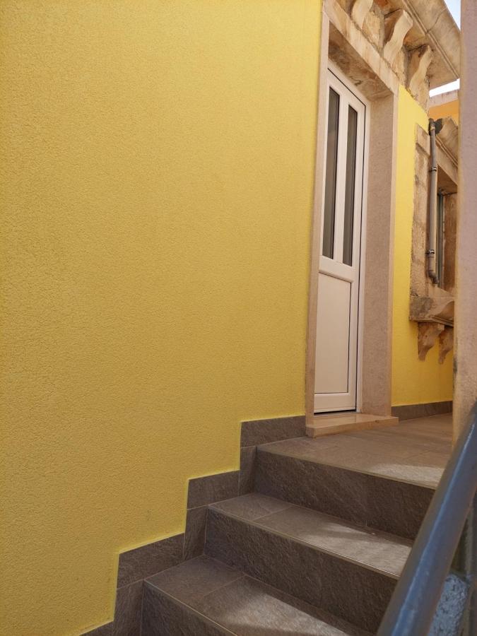 Apartmani Antonia Račišće Exterior foto