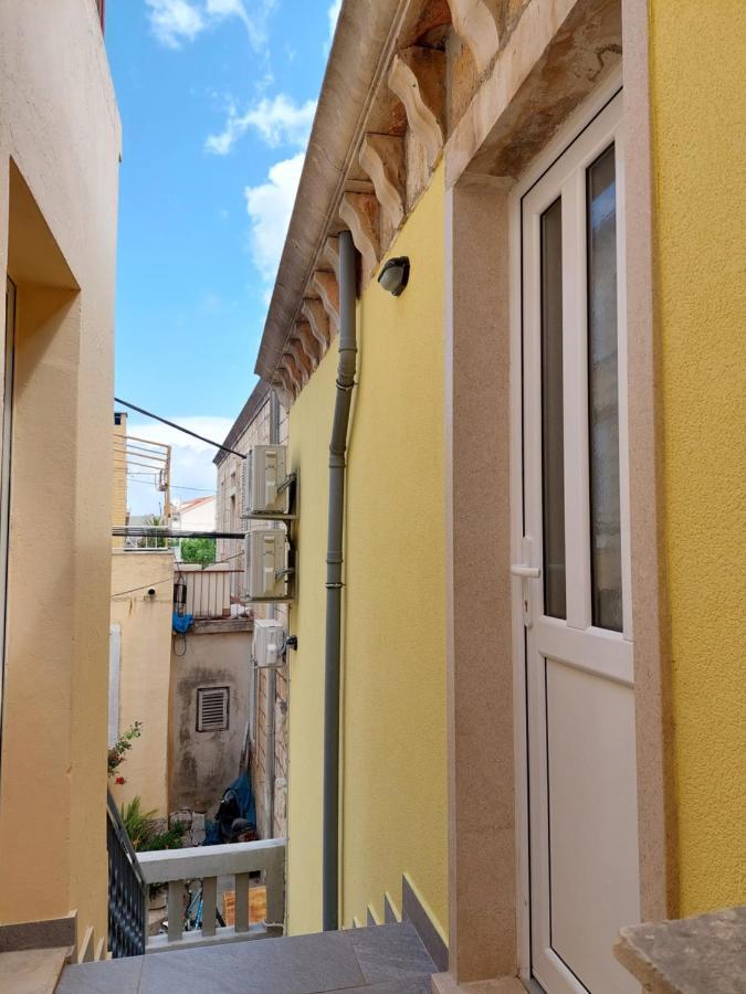 Apartmani Antonia Račišće Exterior foto